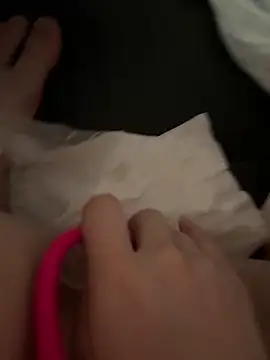 littleqiu live sex cam