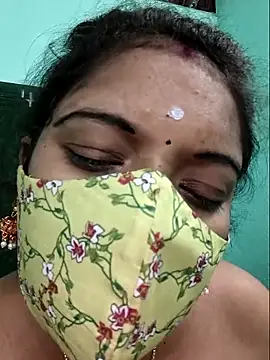 ramya-hot-gueen