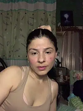 Webcam Model (Estefani_32)  is live.Free join now!