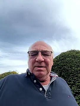 biggandybig's live cam