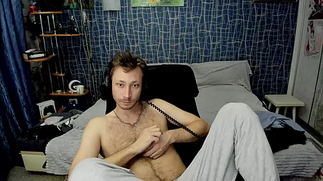 CuteBoy228 webcam