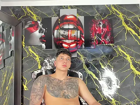 eithan_boy_ webcam