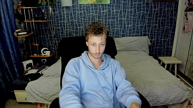 CuteBoy228 webcam