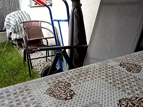 jahudka47 (Ask my age) - Kdo mně ji vyholi v reálu