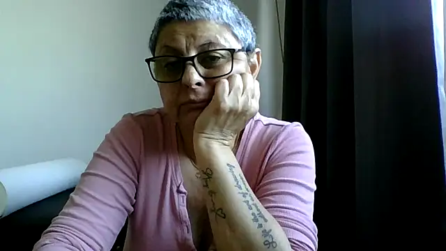 roseblak42 webcam