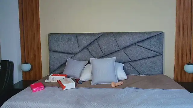 Laracooper_ webcam