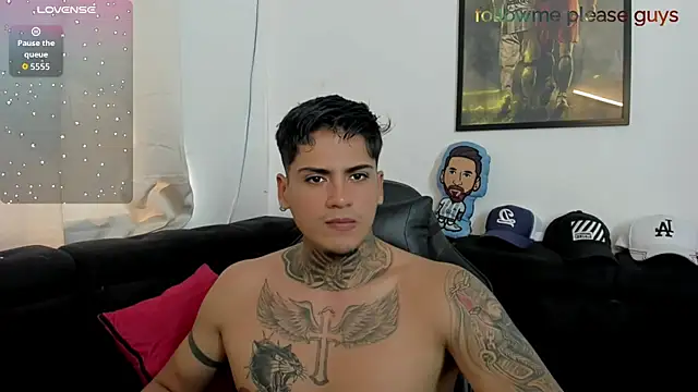 sweetlatinoboy webcam