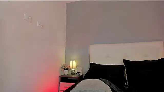 nataliabuiles - NataliaBuiles's free webcam - UK Sex Cams