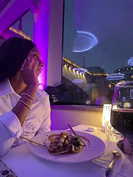 Your_Paris live sex cam