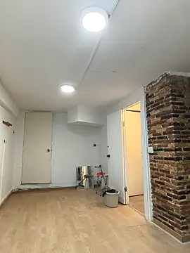 MissNyraSecret webcam