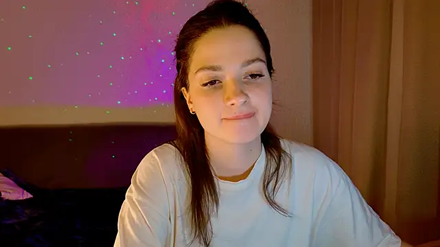 kiravair - KiraVair's free webcam - UK Sex Cams
