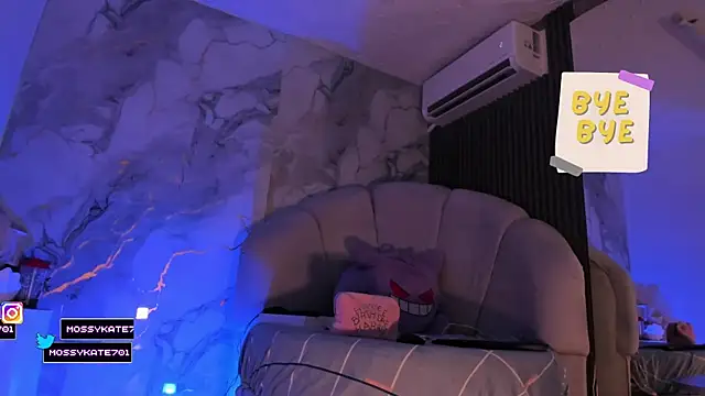 Katemoss70 live sex cam