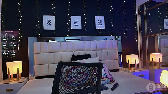 aria_bloomer webcam