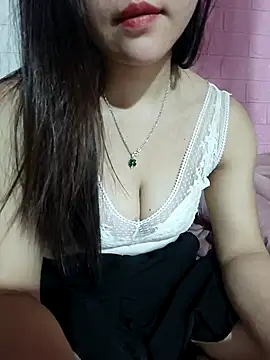 Ngocmai_lazdy webcam