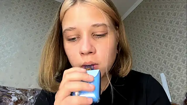 HildeConery webcam