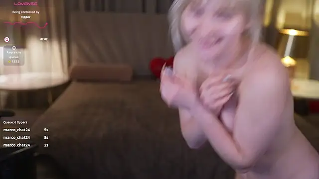 ava_kiss054 (F young) - 💦🫦 finger in pussy