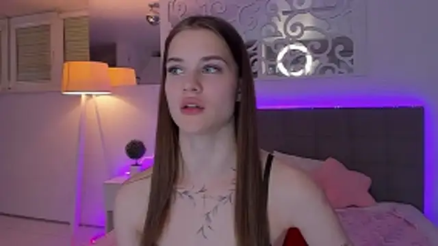luisaclover (Ask my age) - make me cum ✨