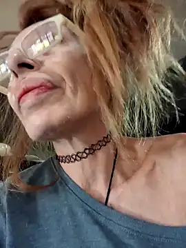 frozenwaffle (F mature) - Make me happy My pussy need pleasure