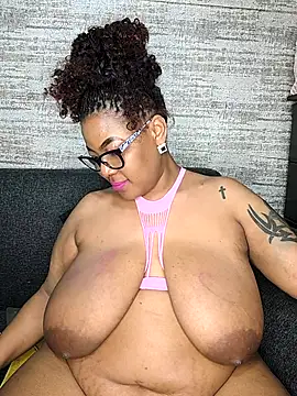 Webcam Model (ExclusiveLeexx)  is live.Free join now!