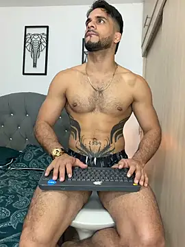 maximiliano_ford (Ask my age) - hard dick