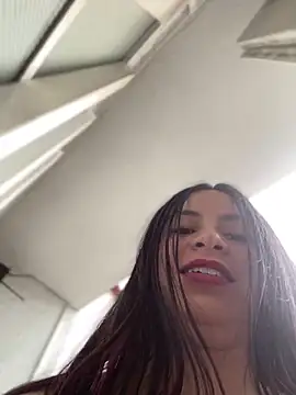 Webcam Model (Geminis_Pink)  is live.Free join now!