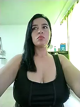 Webcam Model (hailey85)  is live.Free join now!