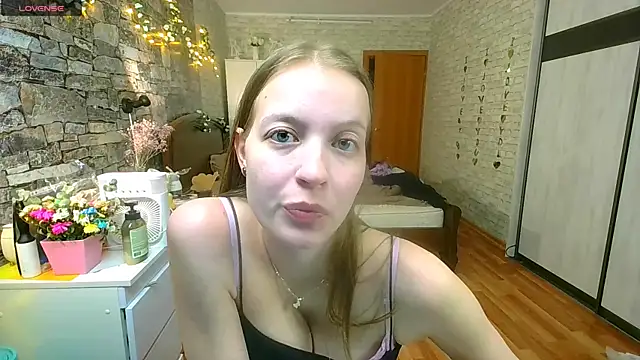 __aphrodita__wow__ - __Aphrodita__wow__'s free webcam - UK Sex Cams