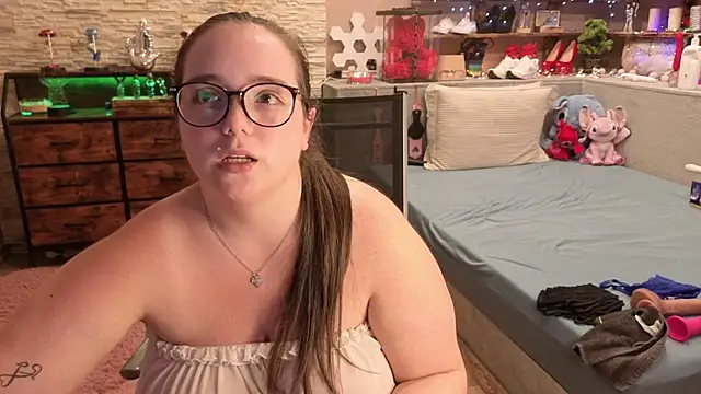 kimberly-caprice (F young) - 50 Spanks Random