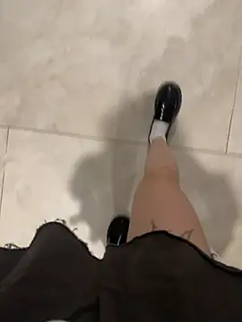 gougou13 live sex cam