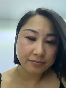 xiaoyi-10 - Xiaoyi-10's free webcam - UK Sex Cams