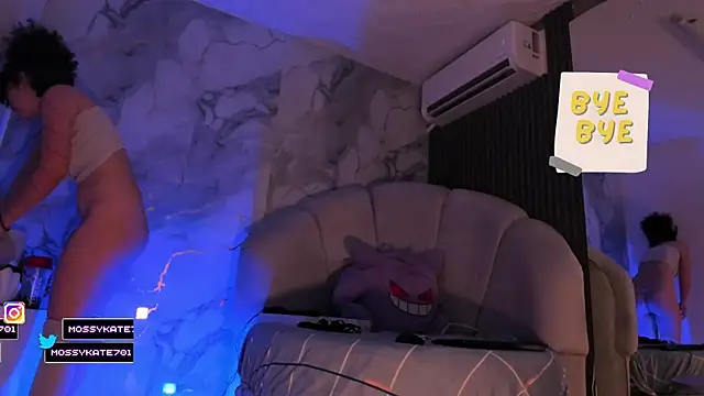 Katemoss70 live sex cam