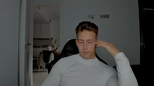 find0m_master (M young) - show underwear