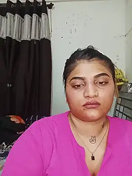 Sanaya_Gil webcam