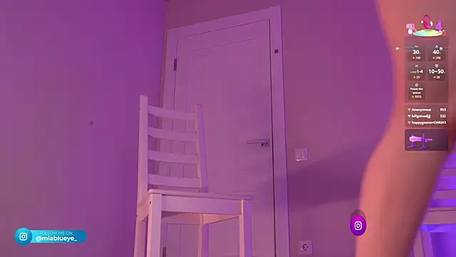 Miablueye live show