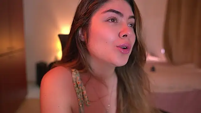 lau_bee - Lau_Bee's free webcam - UK Sex Cams