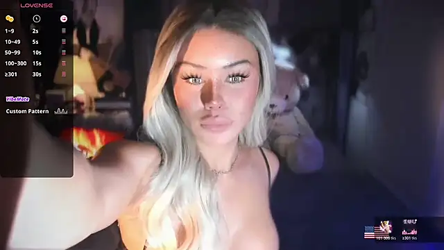 ZyraGoddes live sex cam