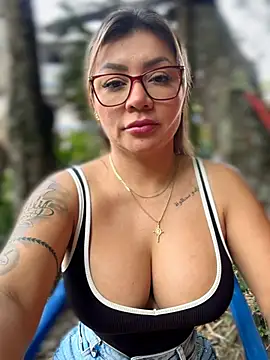 DIANITA_1988 Live Webcam on Stripchat