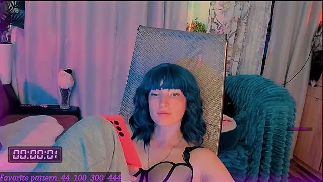 elli3cat - Elli3cat's free webcam - UK Sex Cams