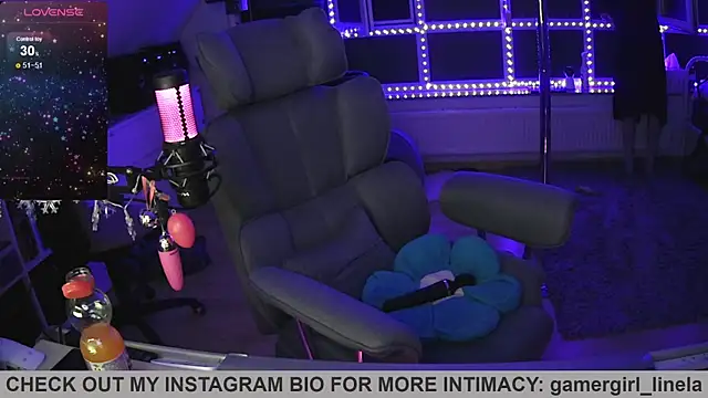 Gamergirl-Linela live sex cam