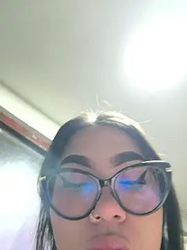 vale_walker (F teen) - Small plug anal 🤭☠️