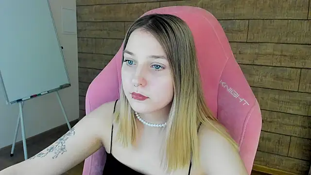 tinnaburton (F teen) - air kissfor you