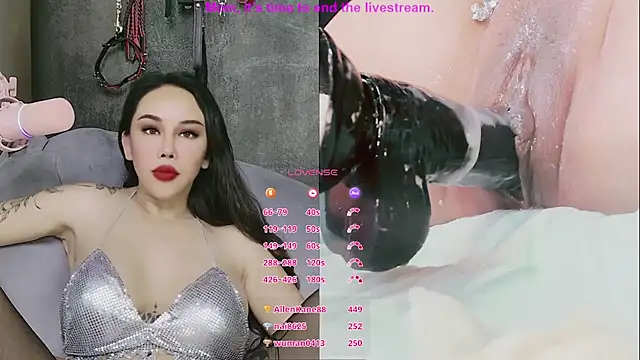 ladyfengyes010 (F mature) - 达成后公开表演，全裸展示纹身身材，同时命令侍奉舔高冷妈妈逼逼，寸止命令JOI