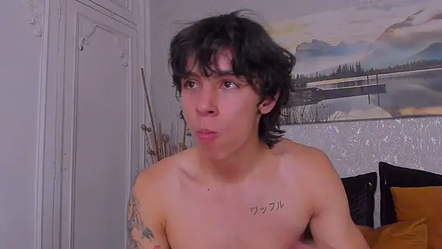 tyler_durten (M twink) - jerk off🍆 + precum💦