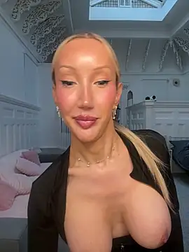 Allana29
