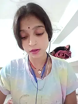Webcam Model (Mohnicute)  is live.Free join now!