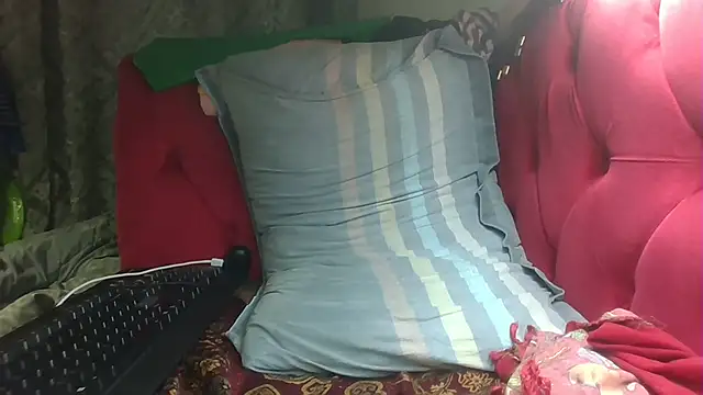 princess_tamara (F young) - ocean squirt  and cum show