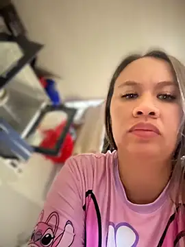 emiily_lee (F young) - Wet my pussy + control me 3 min