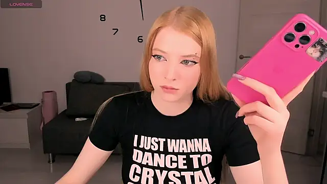 _milana_sparkl75_ (F teen) - show boobs