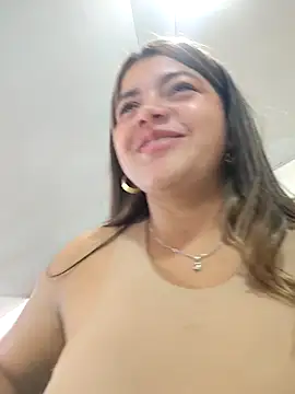 ivy_enjoy (F young) - Squirt And fingers in pussy in public