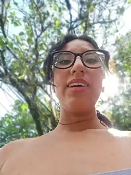 susannadoll (F young) - 🫦Let's take a walk down the street😈
